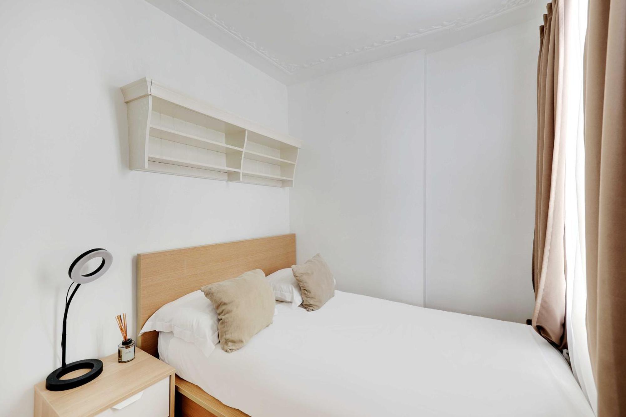Charming 1br 2p - 4th Apartment